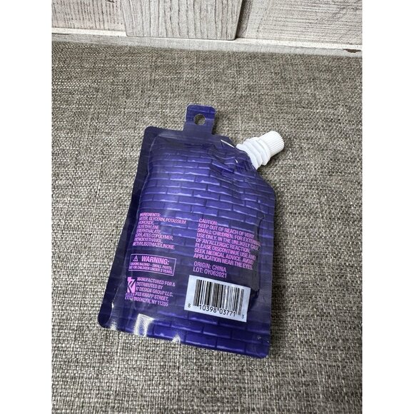 Boo-tiful Iridescent Body Glitter 2 pks  & Lip You Dare Lip Balms 5 pk Halloween - Picture 5 of 7